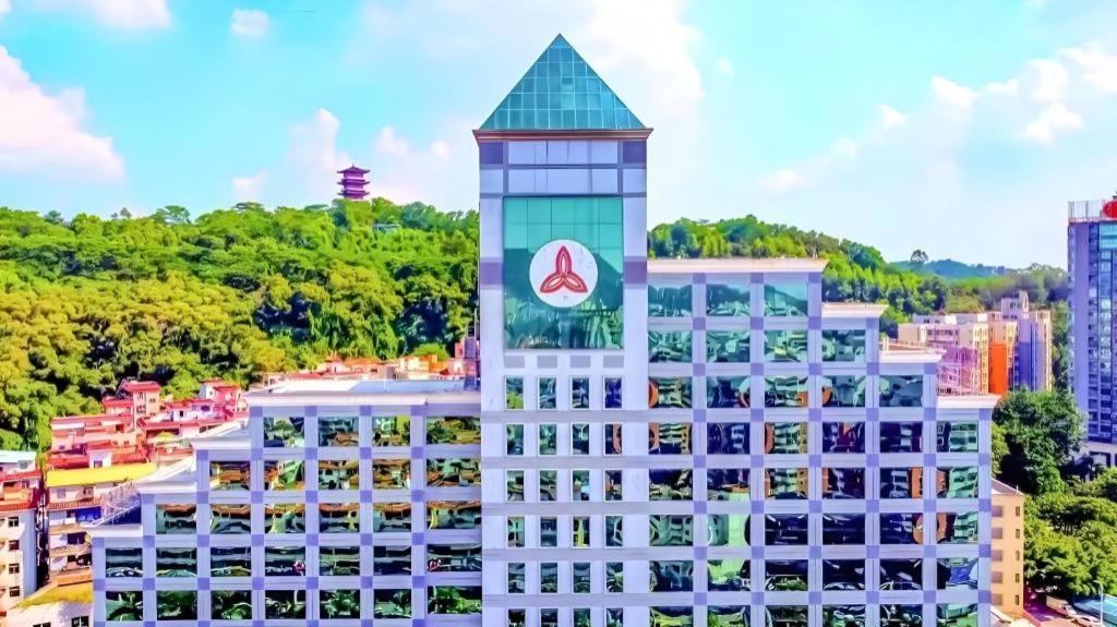 Fenggang Gladden Hotel Tiantangwei Exterior photo