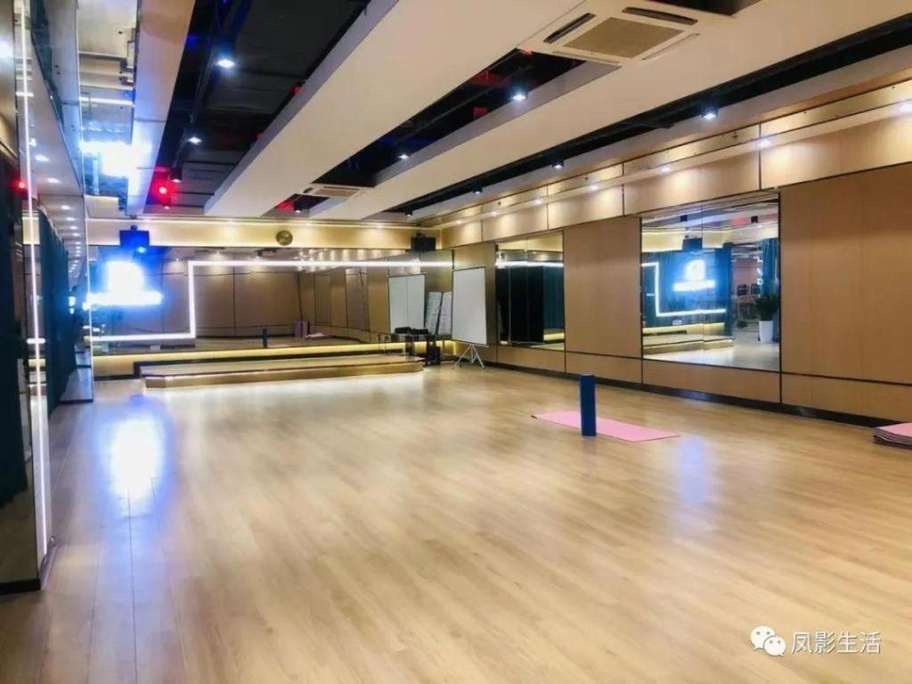 Fenggang Gladden Hotel Tiantangwei Exterior photo